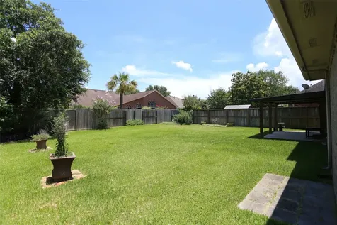 3327 Summerwood Lane Pearland TX 77584