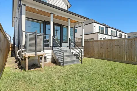 306 E 40th Street A Houston TX 77018