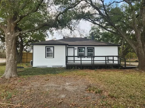 7311 Fm 2403 Road Alvin TX 77511