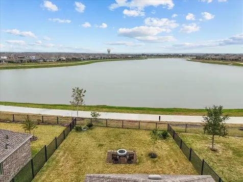 2417 Arbor Edge Crossing Texas City TX 77568