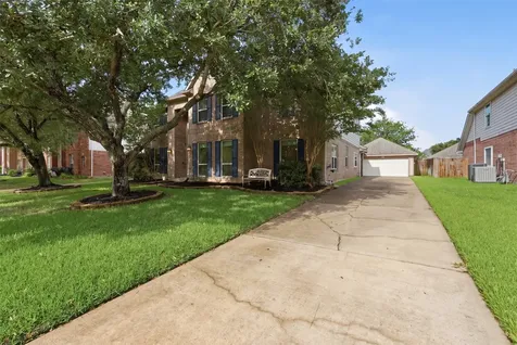 3406 Castle Pond Court Pearland TX 77584