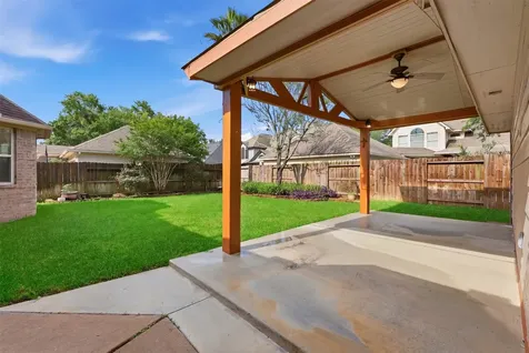 3406 Castle Pond Court Pearland TX 77584