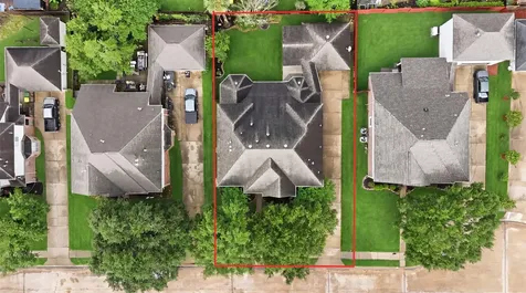3406 Castle Pond Court Pearland TX 77584
