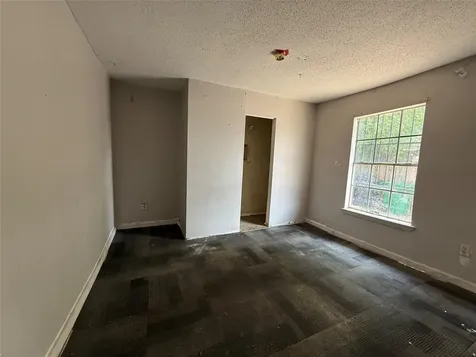 1709 Hussion Street Houston TX 77003