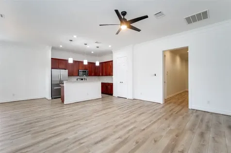 9147 Lago Crest Drive Houston TX 77054