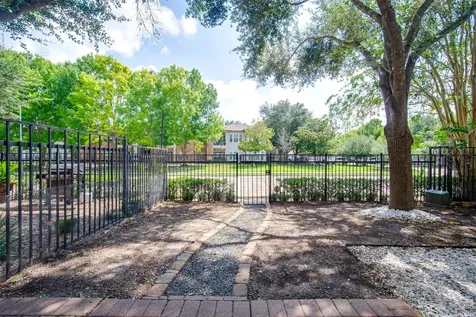 9147 Lago Crest Drive Houston TX 77054