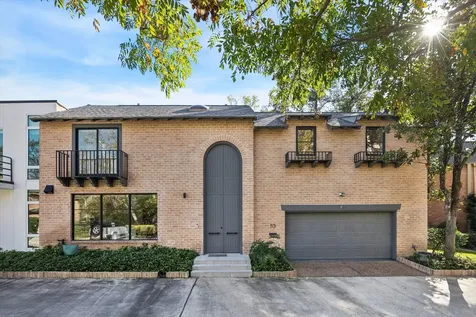 10 S Briar Hollow Lane 53 Houston TX 77027