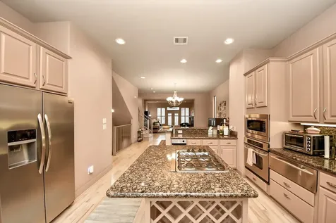 5217 Lillian Street Houston TX 77007