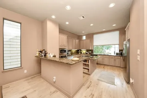 5217 Lillian Street Houston TX 77007
