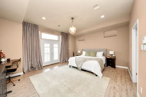 5217 Lillian Street Houston TX 77007