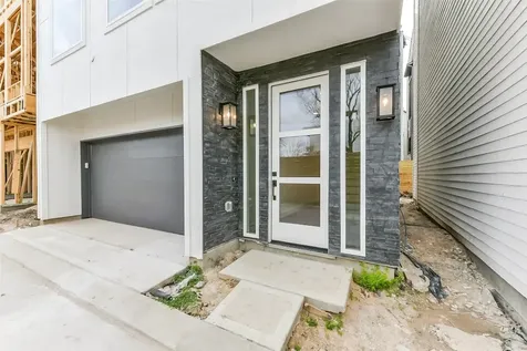 806 Fisher Street E Houston TX 77018