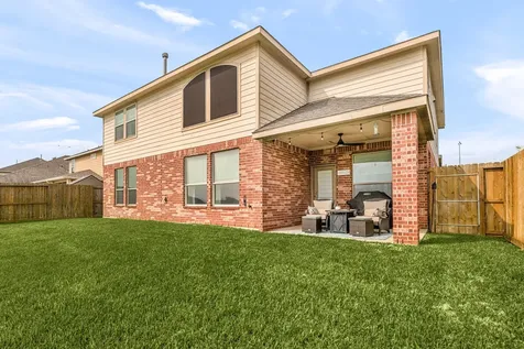 2303 Crescent Water Rosenberg TX 77471