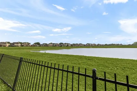 2303 Crescent Water Rosenberg TX 77471