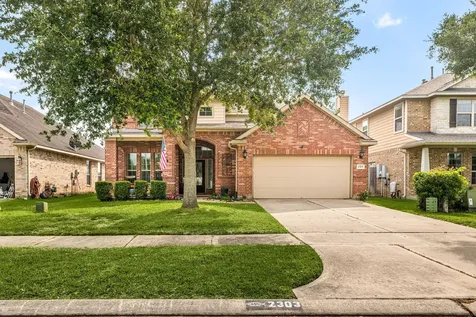 2303 Crescent Water Rosenberg TX 77471