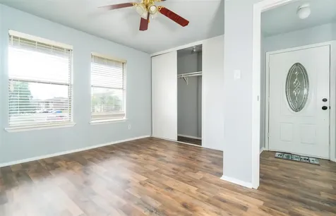 418 Garland Drive 206 Lake Jackson TX 77566