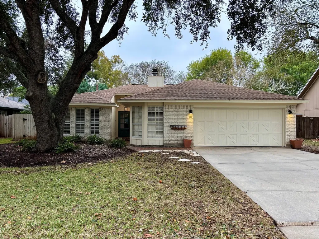 116 Bougainvillea Street Lake Jackson TX 77566