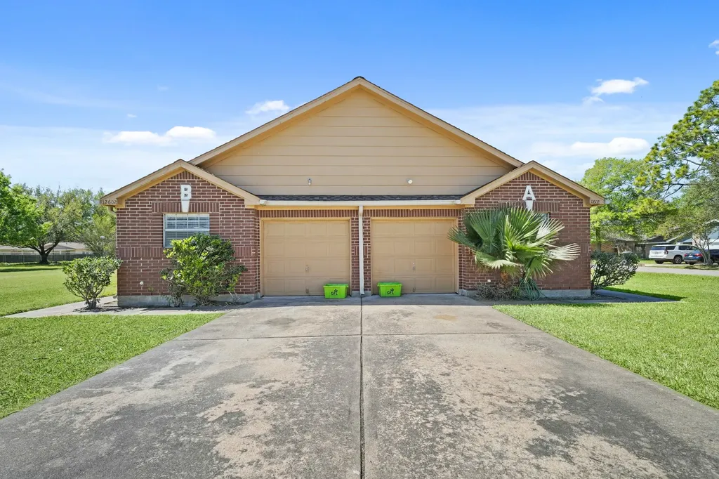 12602 Folkcrest Way B Stafford TX 77477