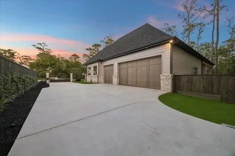 9 Valley Forge Drive Bunker Hill Village TX 77024
