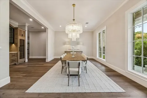 9 Valley Forge Drive Bunker Hill Village TX 77024