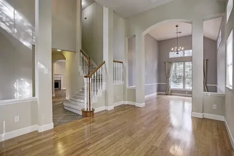 147 N Willow Point Circle The Woodlands TX 77382