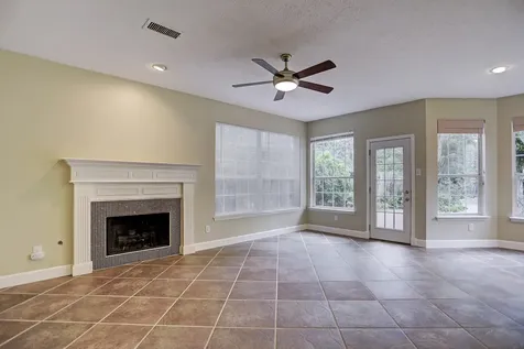 147 N Willow Point Circle The Woodlands TX 77382