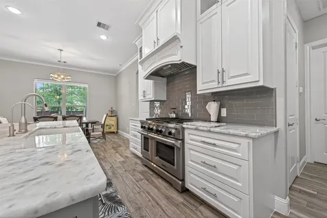12011 Oak Crest Court Conroe TX 77385