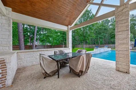 12011 Oak Crest Court Conroe TX 77385