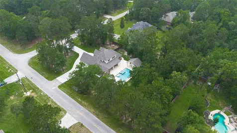 12011 Oak Crest Court Conroe TX 77385