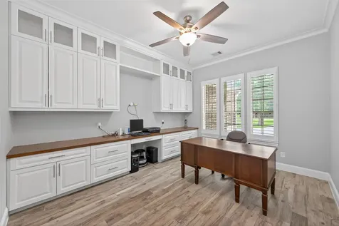12011 Oak Crest Court Conroe TX 77385