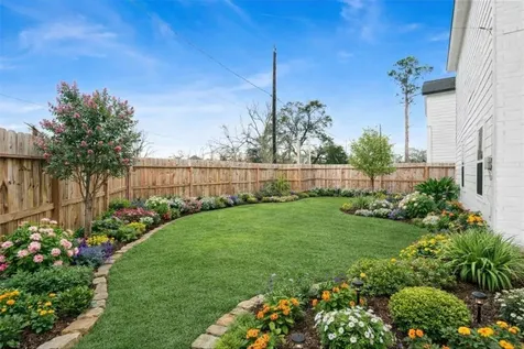 6320 Laura Koppe Road Houston TX 77016