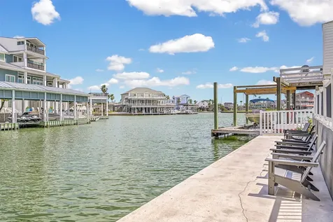 1614 Castaway Street Tiki Island TX 77554