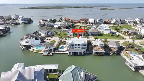 1614 Castaway Street Tiki Island TX 77554