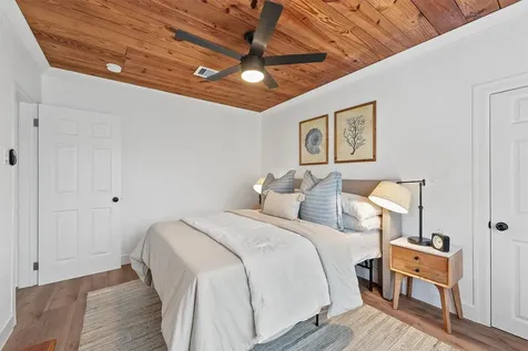 4907 Alamo Drive Galveston TX 77551