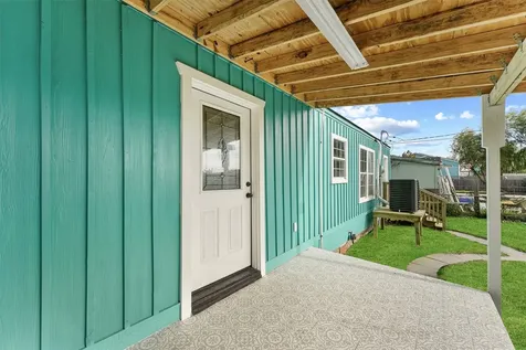 4907 Alamo Drive Galveston TX 77551