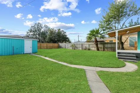 4907 Alamo Drive Galveston TX 77551