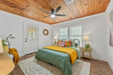 4907 Alamo Drive Galveston TX 77551
