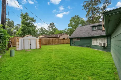 203 Wedgewood Court Oak Ridge North TX 77386