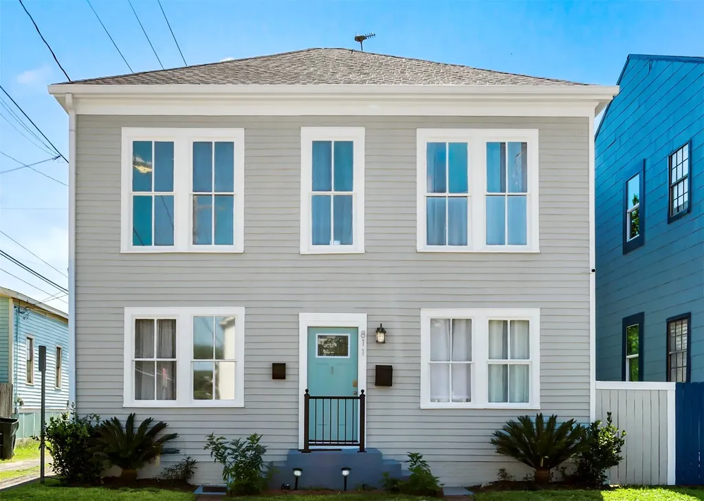 811 10th Street Galveston TX 77550