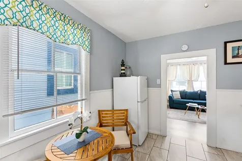 811 10th Street Galveston TX 77550