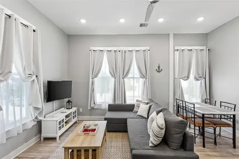 811 10th Street Galveston TX 77550