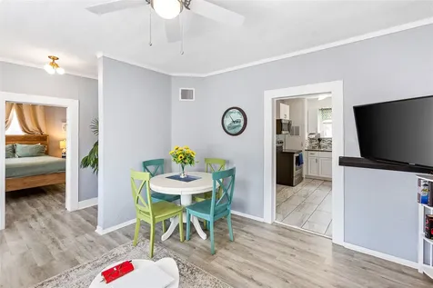 811 10th Street Galveston TX 77550