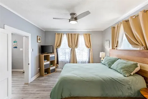 811 10th Street Galveston TX 77550