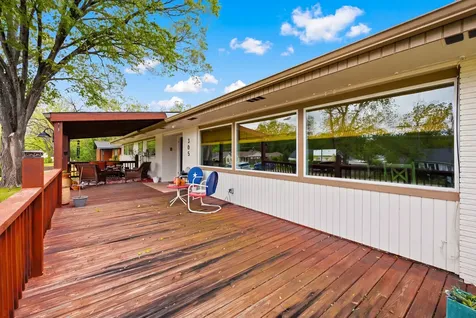 305 N Harvey Street Caldwell TX 77836