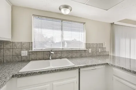 406 Mcconn Court Houston TX 77598