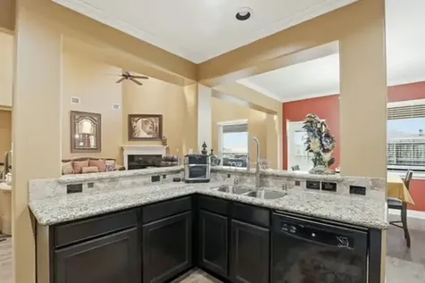2206 Lisa Lane Deer Park TX 77536