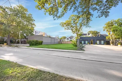 2238 Richmond Avenue Houston TX 77098