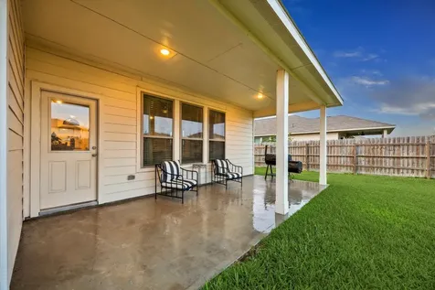 310 Morning Dove Trail Sealy TX 77474