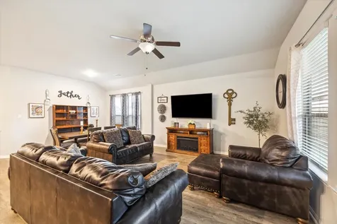 310 Morning Dove Trail Sealy TX 77474