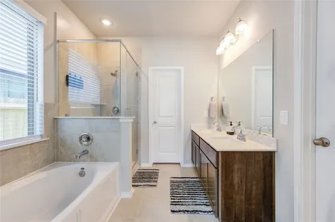 20522 Laila Manor Lane Richmond TX 77407