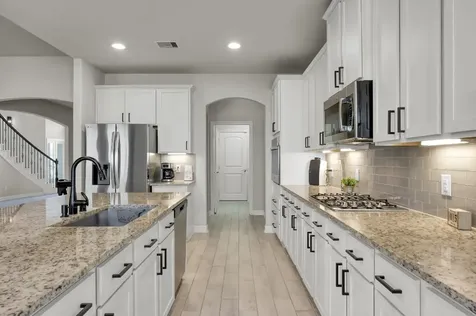 241 Bright Bluff Circle Waller TX 77484
